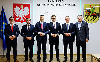„Polska musi oddychać dwoma płucami – samorządowym i rządowym”. Premier z wizytą na Warmii i Mazurach